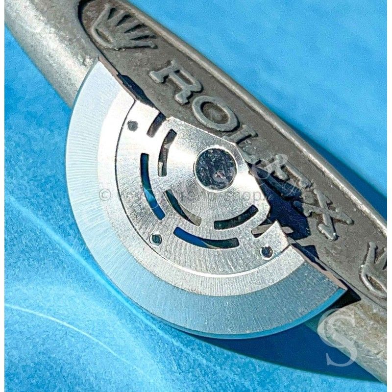 Rolex 3135-570 Oscillating Weight Rotor with Rotor Axle Installed part Genuine vintage watch spare Rolex Rolex 3135-570 Oscillating Weight Rotor with Rotor Axle Installed part Genuine vintage watch spare Rolex