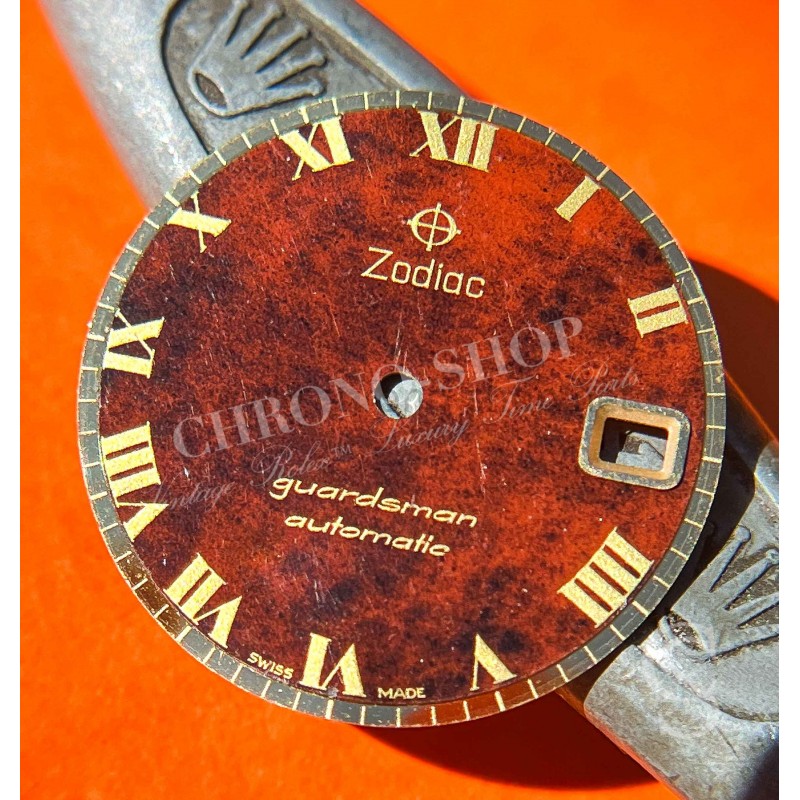 ZODIAC Guardsman automatic vintage Cadran de montres couleur marron style bois chiffres romains