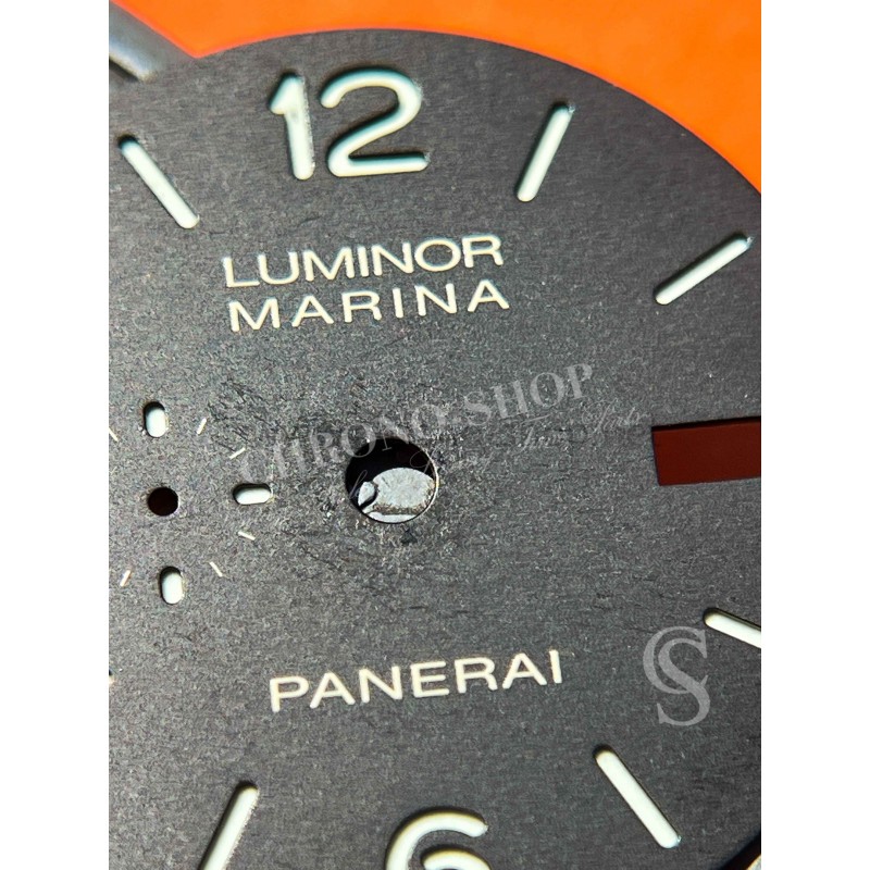 Panerai Luminor Submersible cadran noir boîtier noir Bracelet en cuir Panerai Luminor Submersible cadran noir boîtier noir Bracelet en cuir