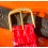 Bracelet montres vintage façon cuir alligator rouge et plastique rigide 18mm doublure cuir noir