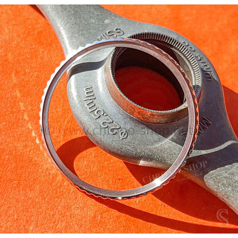 ROLEX 1675 VINTAGE GMT MASTER 1675 / 16750 WATCH PART ROTATING BEZEL INSERT SSTEEL FOR SALE ROLEX 1675 VINTAGE GMT MASTER 1675 / 16750 WATCH PART ROTATING BEZEL INSERT SSTEEL FOR SALE