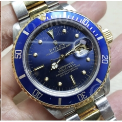 Rolex Submariner Date 16803,16808 Rare Gilt yellow gold handset tritium yellow  shades mint Rolex cal 3035