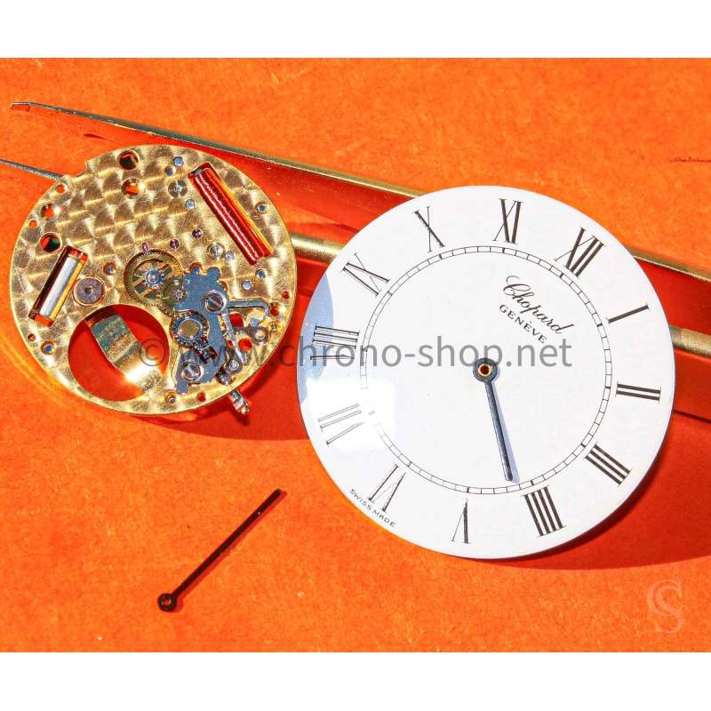Chopard vintage cadran porcelaine blanc chiffres romains avec aiguilles et calibre Chopard 6 rubis quartz ETA 959001