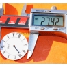 Chopard Genève vintage cadran porcelaine blanc chiffres romains avec aiguilles et calibre Chopard 6 rubis quartz ETA 959001