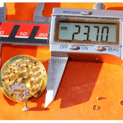 Chopard Genève vintage cadran argenté tapisserie 23mm aiguilles,calibre Chopard mécanique manuel 17 rubis